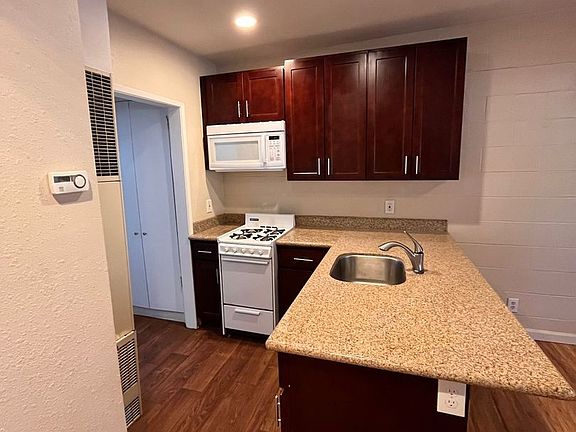 3rd image of 1032 4th St #5