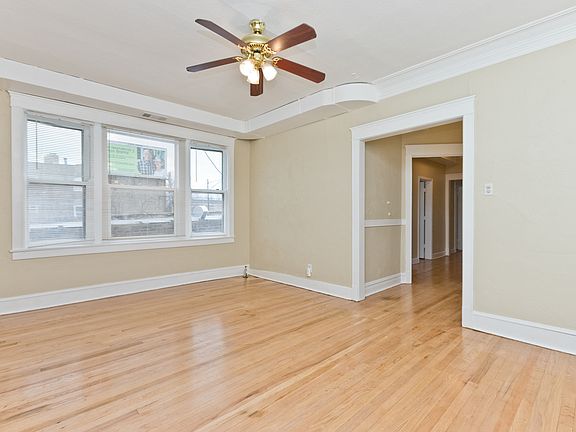 4th image of 3135 N Cicero Ave APT 2
