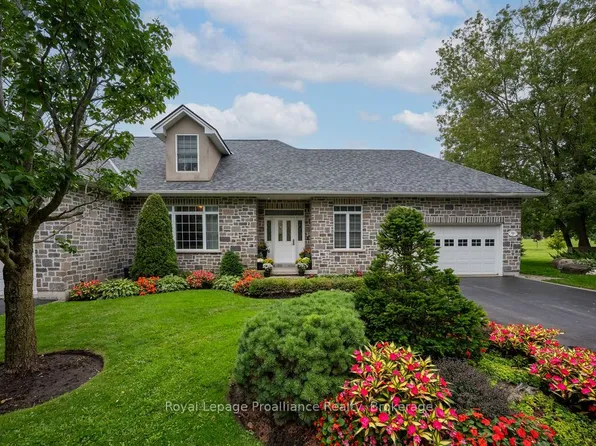 20 Gracefield Ln, Belleville, ON K8P 5N6