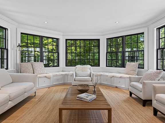 5th image of 274 Pope Road