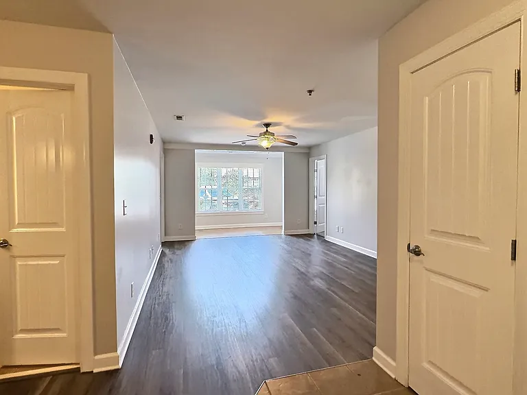 144 N Hines St — Photo 1