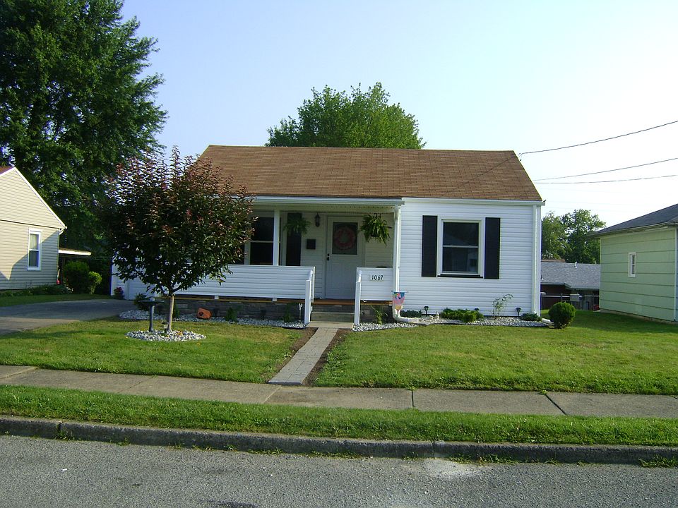 2nd image of 1067 Haig St