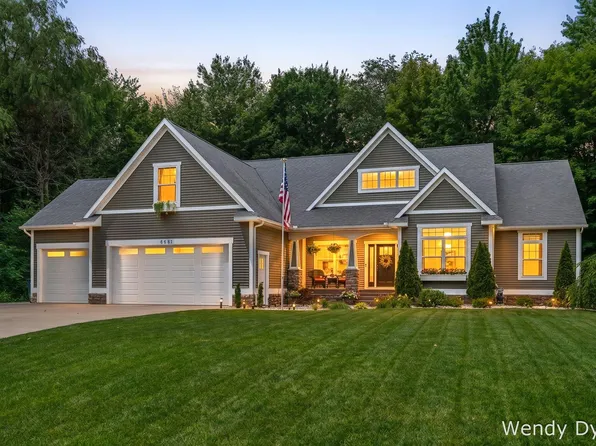 6681 Wood Hollow Ct, Allendale, MI 49401