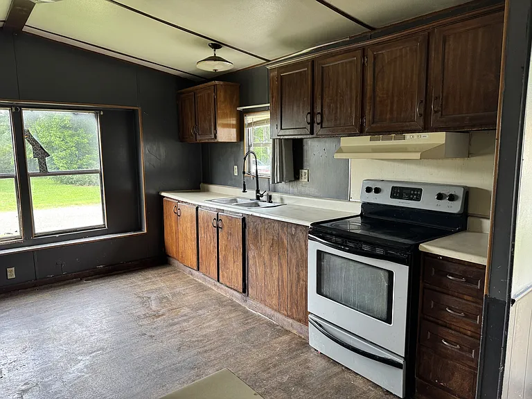 295 Cotham Dr #10 — Photo 6