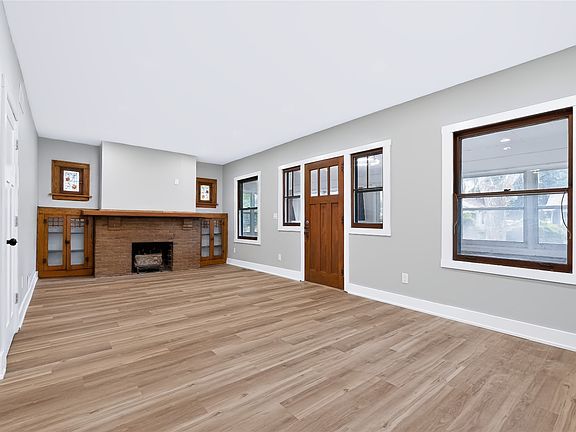 5th image of 1338 45th St