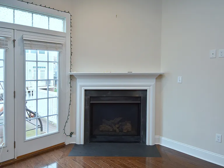 346 Osona Ln — Photo 10