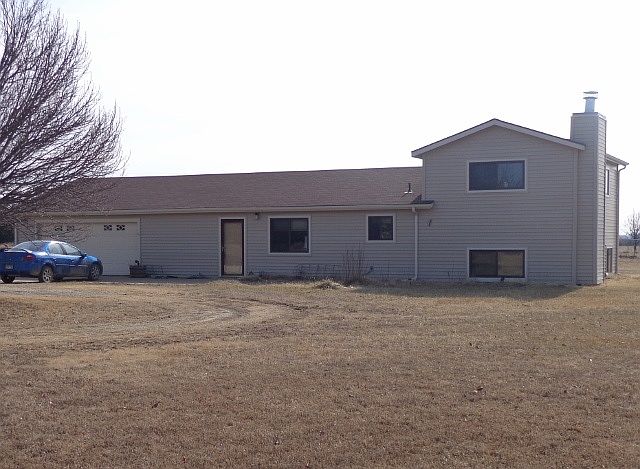 1st image of 3873 NE 4th St
