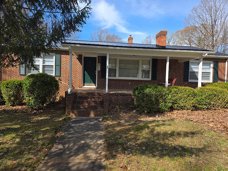 511 Jeanette Ave — Photo 2