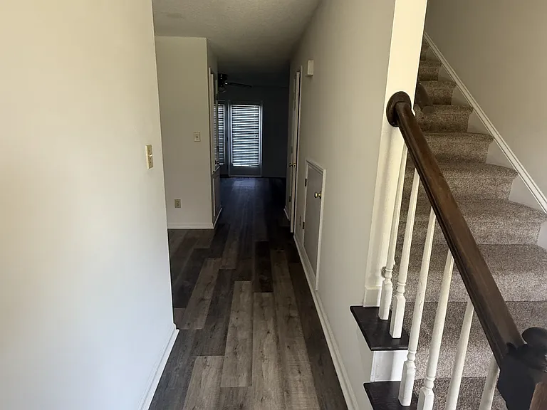 203 S Lincoln St #1 — Photo 8