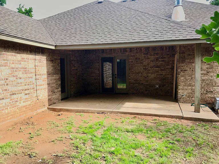 1060 Lost Oak Dr — Photo 26