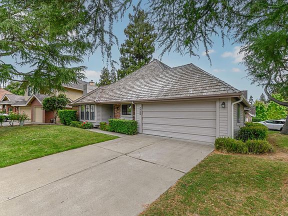 2nd image of 7733 Rio Barco Way