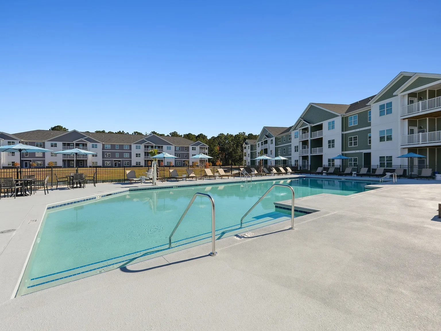 Lakeview Terrace — Photo 3