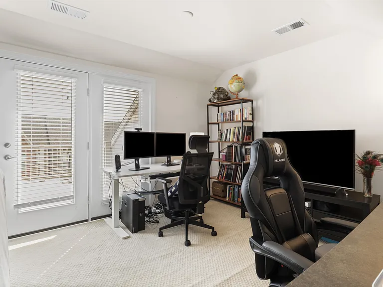 3702 Ambrose Hills Rd — Photo 36