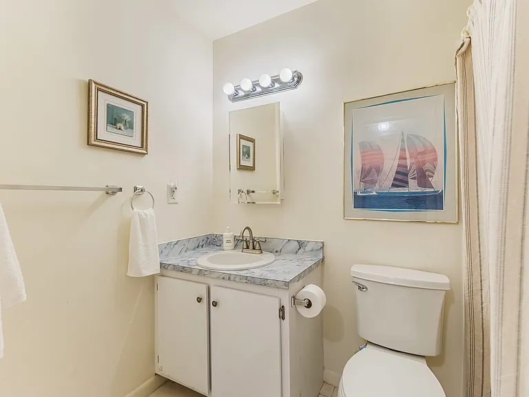 5840 Vancouver Cir #2 — Photo 28