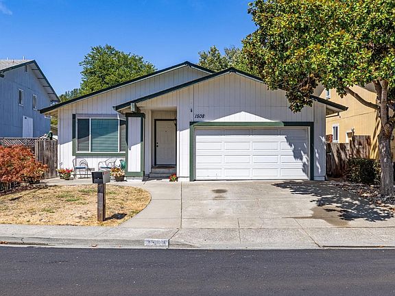 5th image of 1508 Gary Court