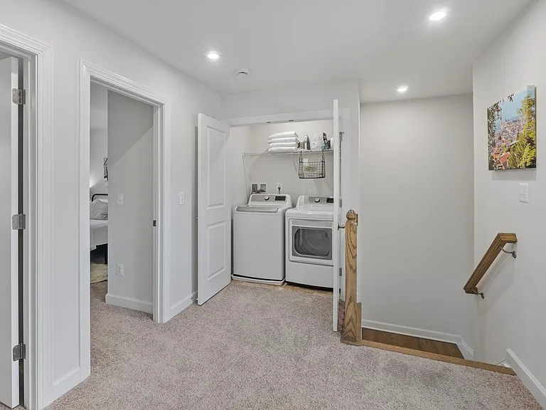 1810 Fowler St — Photo 31