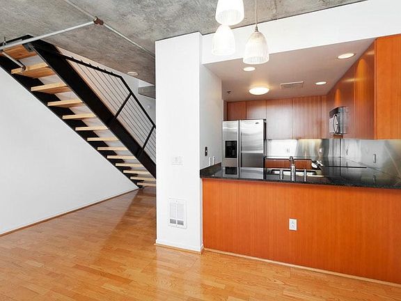 3rd image of 77 Dow Pl APT 1107