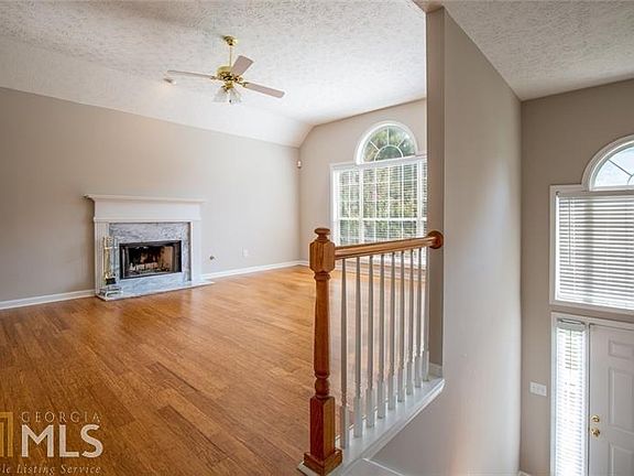 4th image of 1841 Green Oak Cir