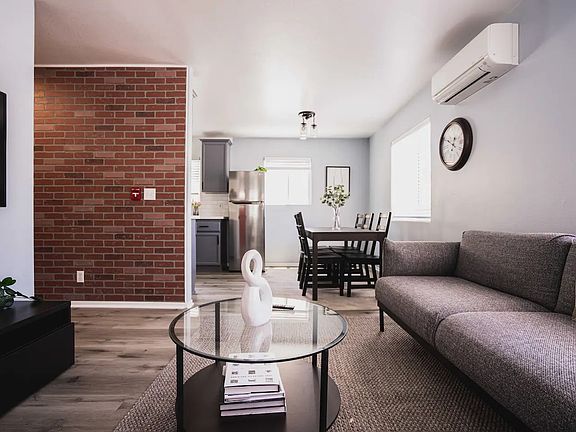 4th image of 204 Welcome St #204