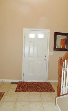3rd image of 935 Slate Dr
