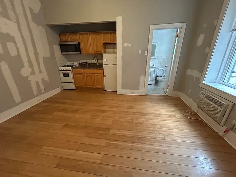 3431 Spring Garden St #B2 — Photo 4