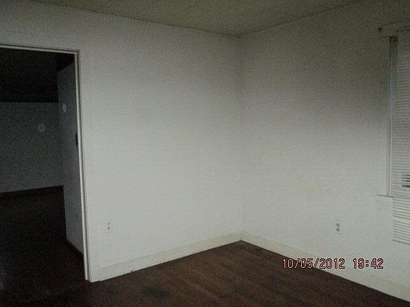 5th image of 157 E High St