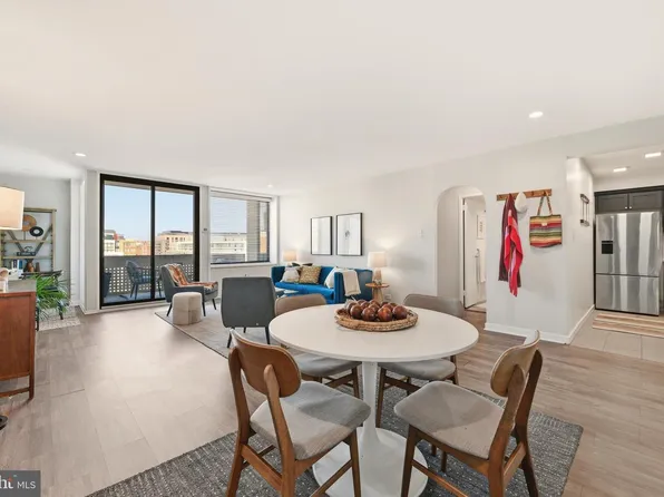 1245 4th St SW APT E805, Washington, DC 20024