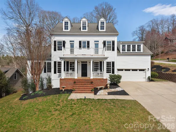 21 Dianthus Dr, Asheville, NC 28803