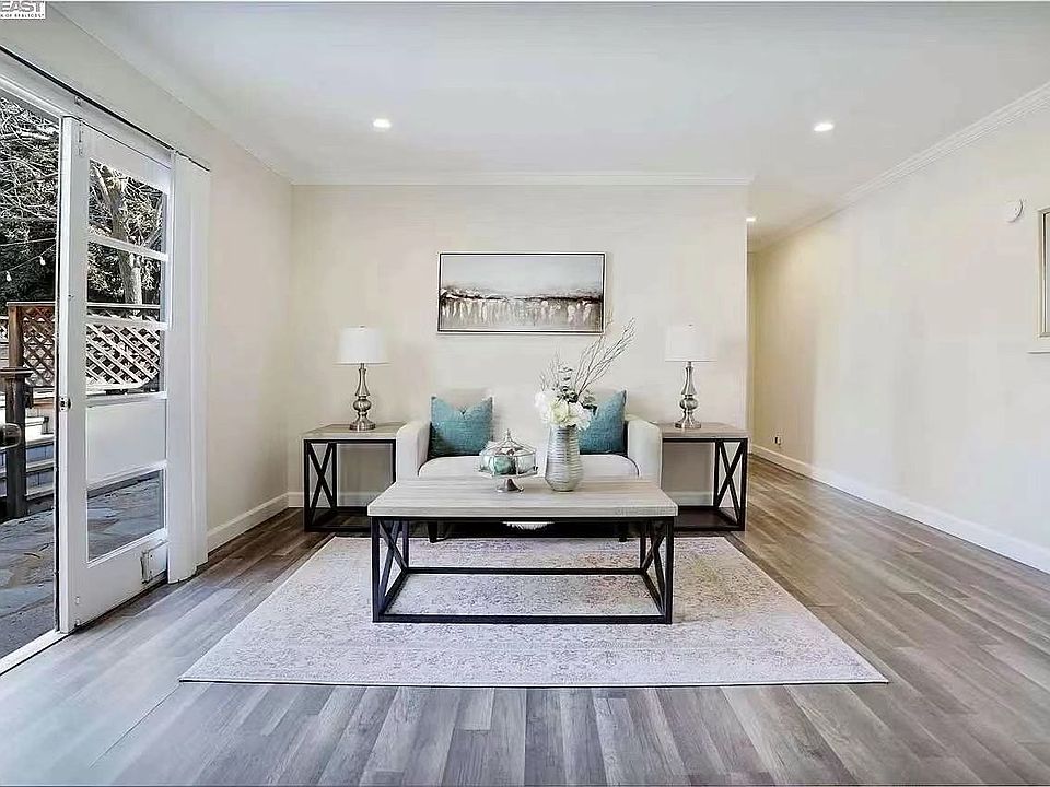 1st image of 2224 Estabrook Cir #B