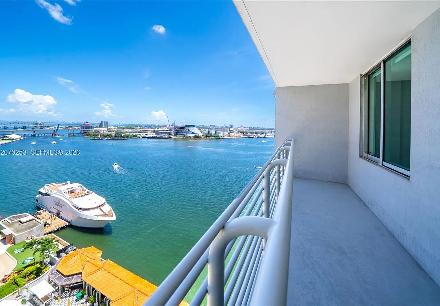 One Miami East Condo — Photo 3