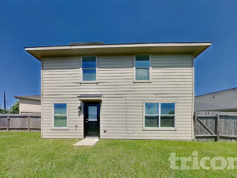 21402 Palma Grove Way — Photo 17