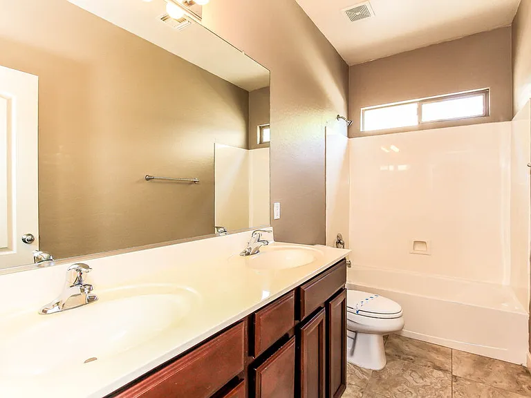 14133 W Crocus Dr — Photo 13
