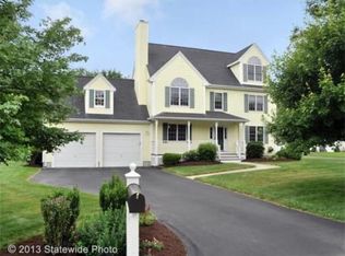 4 Harris Ct, Seekonk, MA 02771