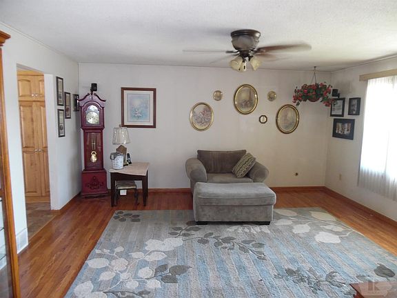 2nd image of 2730 Monarch Dr