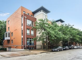 27 N Racine Ave UNIT 403, Chicago, IL 60607