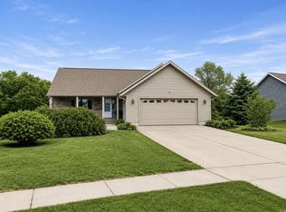 54 Me Me Lane, Reedsburg, WI 53959