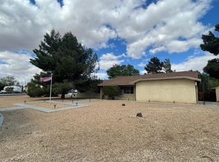 19243 Shoshonee Rd, Apple Valley, CA 92307