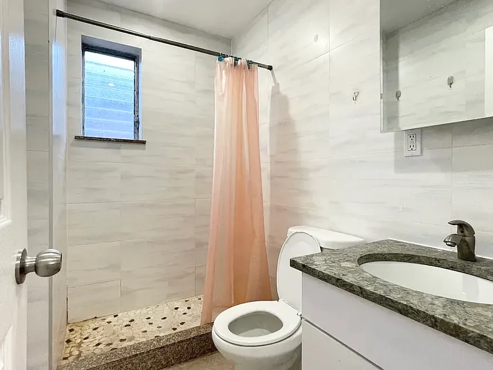 145 Bay 11th St #2