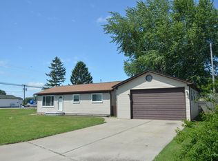 33020 Sutton Rd, Chesterfield, MI 48047