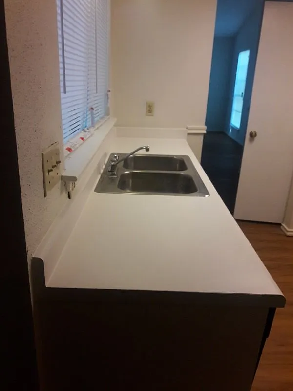 3 bed, 2.0 bath, 1371 sqft, $1,450 — Photo 4