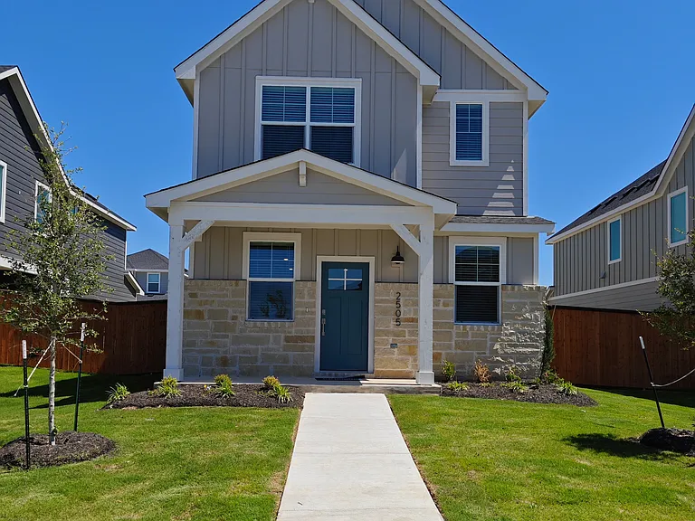 2505 Liam Aurora Ln — Photo 1