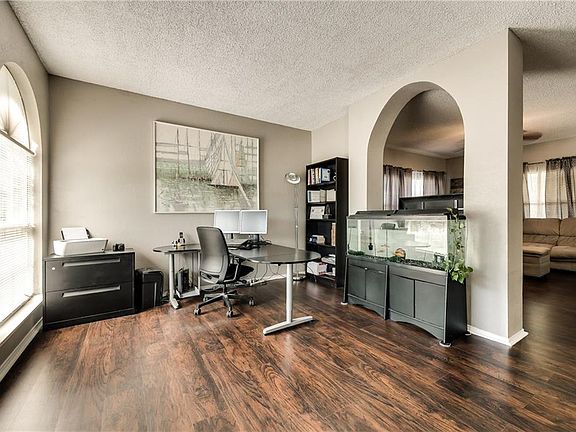 4th image of 1515 Sandalwood Dr