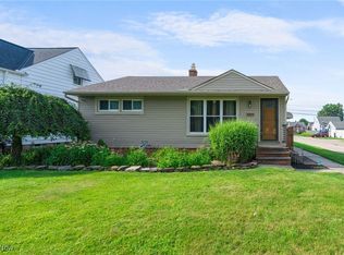3302 Maplecrest Ave, Parma, OH 44134