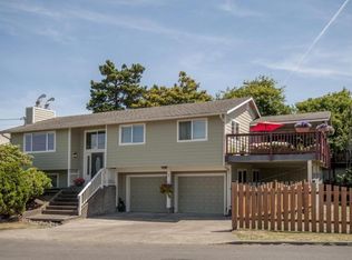 206 NE 5th St, Newport, OR