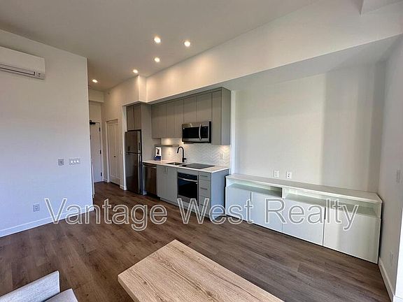 2nd image of 1301 Belaire Ave #608