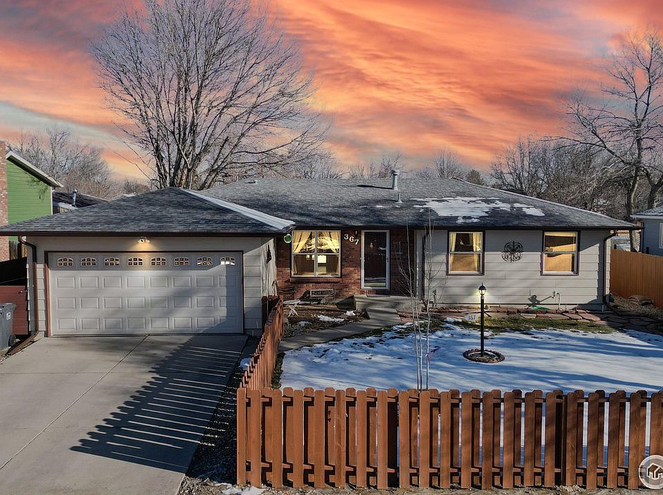 1st image of 367 Hawthorn Dr