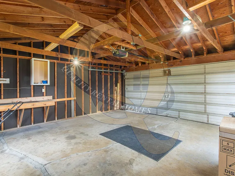 4380 Old Colony Dr — Photo 26