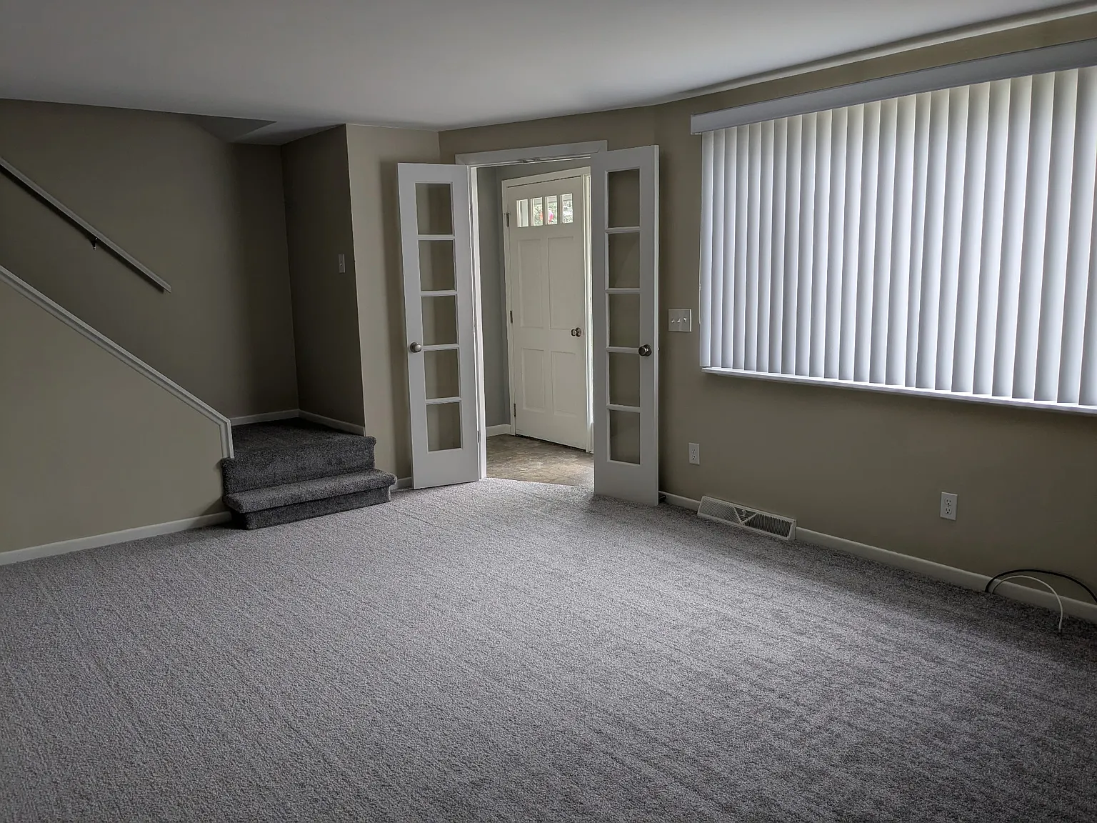53 Patsy Ln — Photo 2