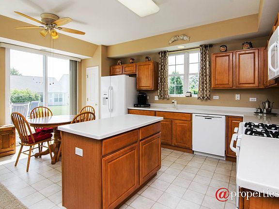 Kitchen / Breakfast Room