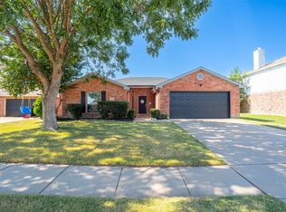 424 Murphy Rd, Burleson, TX 76028